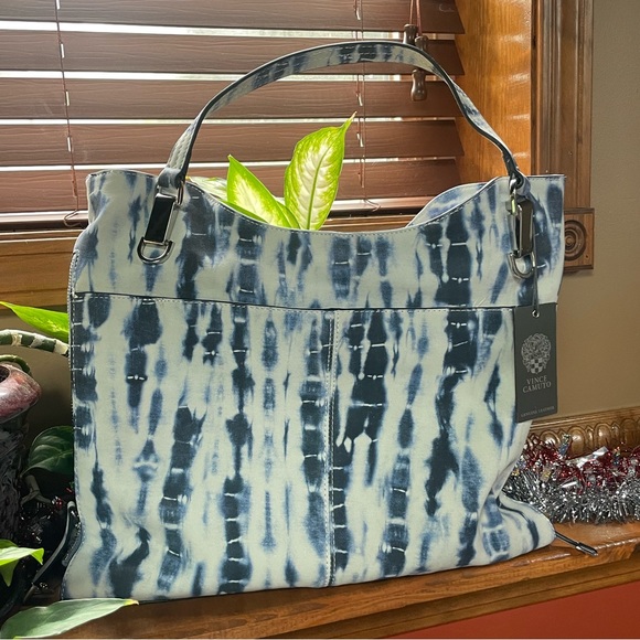 VINCE CAMUTO LAMB LEATHER ELIZA TOTE BAG. SHIBORI PRINT BLUE. - Picture 1 of 9